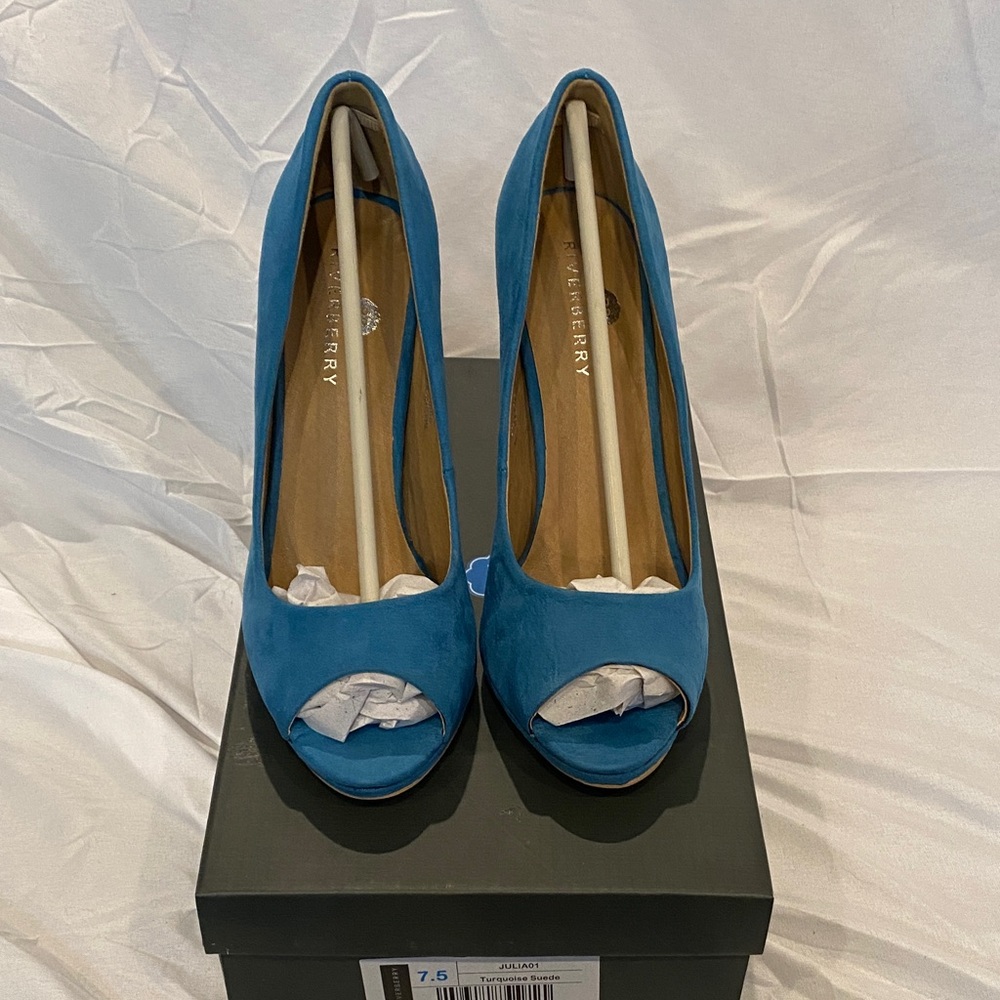 Elegant Blue Peep-Toe Heels‎ by Riverberry